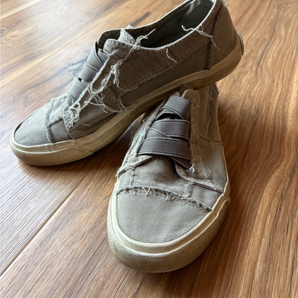 Shoes - Blowfish Malibu Marley slip on sneaker